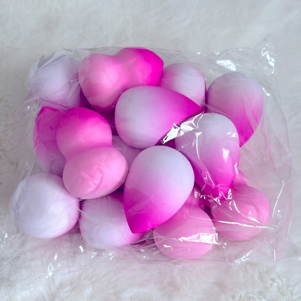 15 count pink gradient beauty makeup sponges